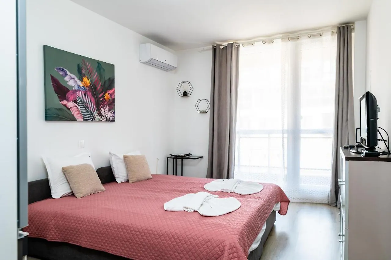 Cozy And Functional Business One-Bedroom Apartment Sofia