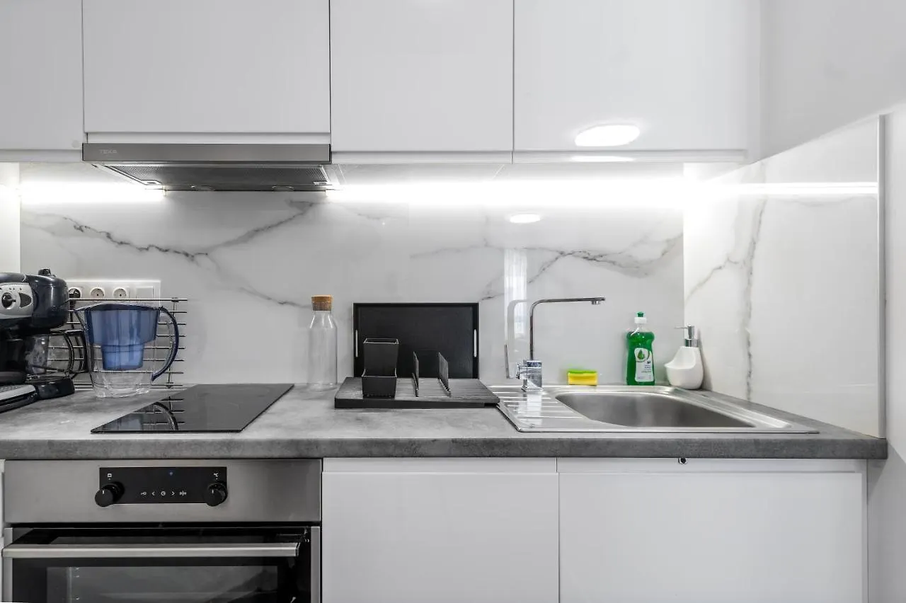 Cozy And Functional Business One-Bedroom Apartment Sofia